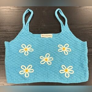 Willow & Wind Blue Daisy Tank Top